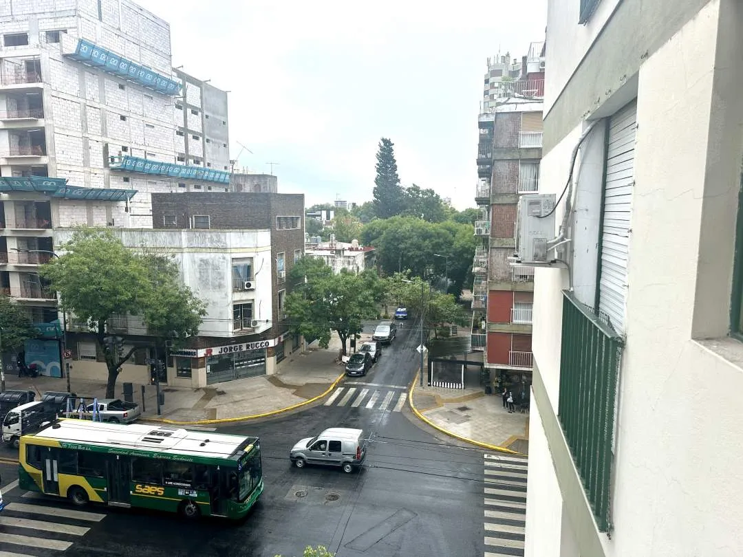 Departamento de 3 Ambientes con Balcón al Frente en Venta en Villa Devoto
