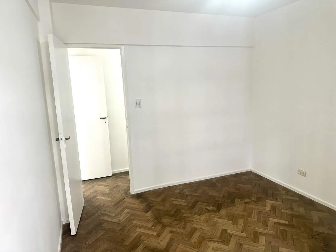 Departamento de 3 Ambientes con Balcón al Frente en Venta en Villa Devoto