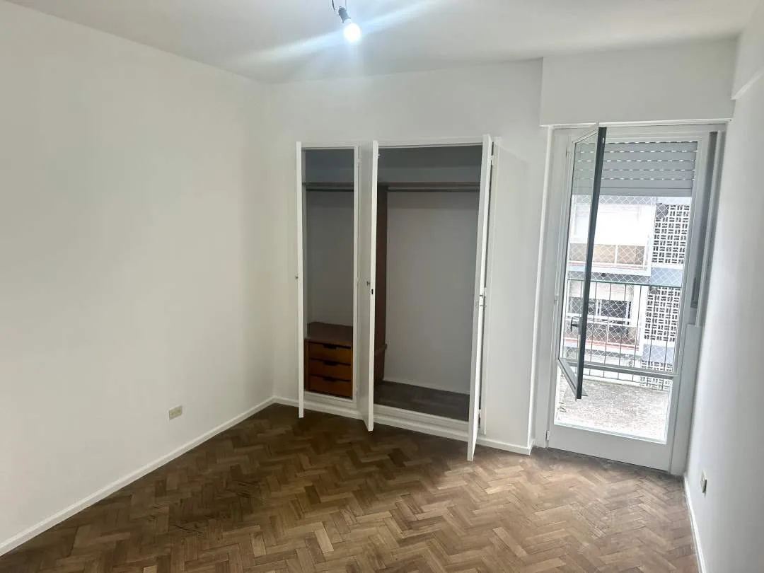 Departamento de 3 Ambientes con Balcón al Frente en Venta en Villa Devoto