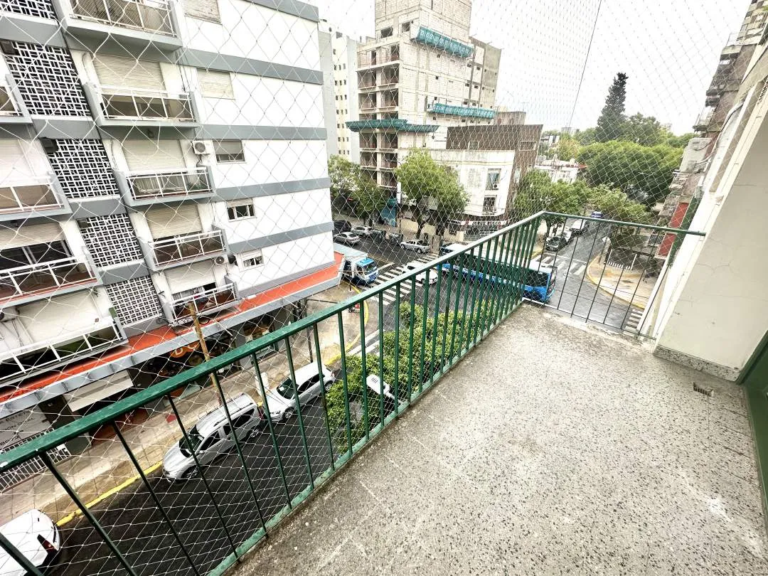 Departamento de 3 Ambientes con Balcón al Frente en Venta en Villa Devoto