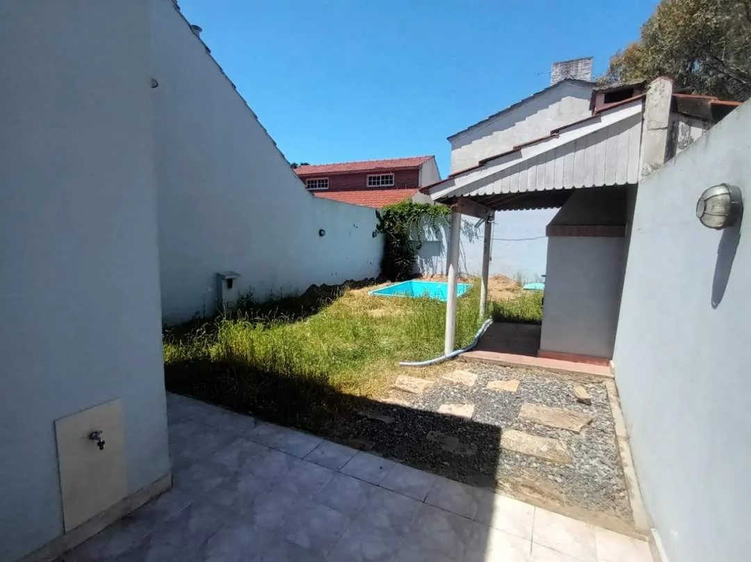 VENDE TRIPLEX EXCELENTE UBICACION - VENDIDO