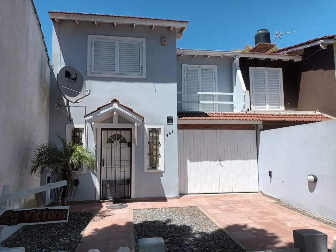 VENDE TRIPLEX EXCELENTE UBICACION - VENDIDO