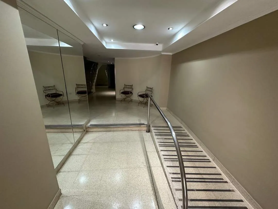 Departamento con cochera -Venta-Ramos Mejia