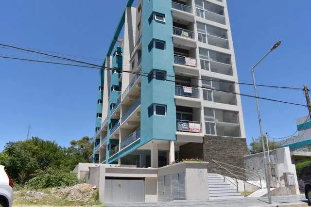 DEPARTAMENTO A ESTRENAR CON COCHERA