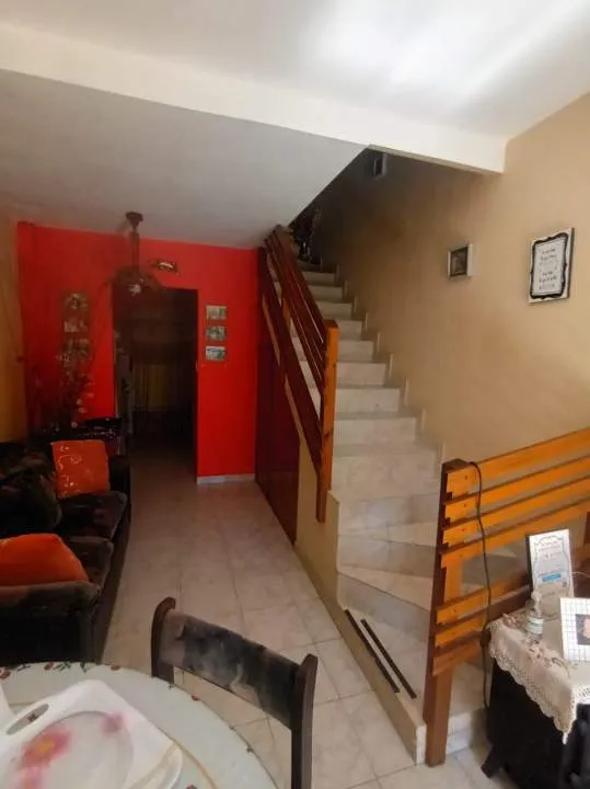 HERMOSO DUPLEX AL FRENTE