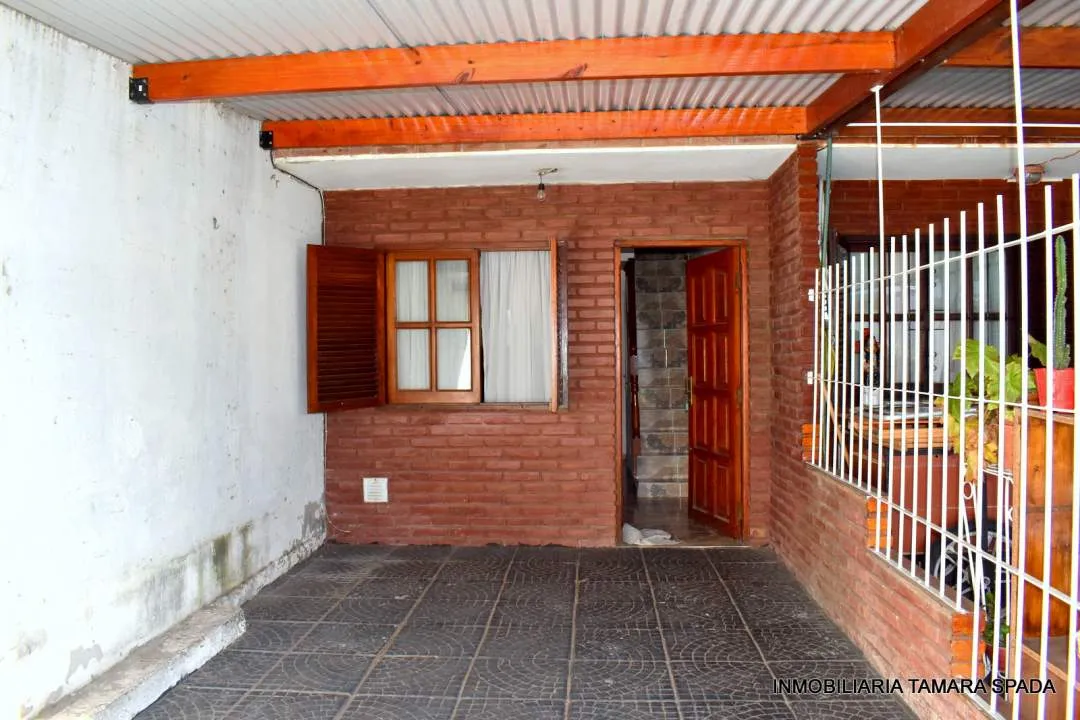 UNIDAD A 400 METROS DEL MAR