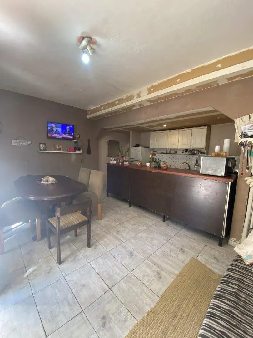 Casa en Venta, a la entrada del polideportivo de General Rodriguez