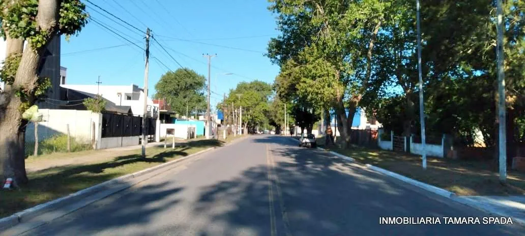DUPLEX EN AVENIDA