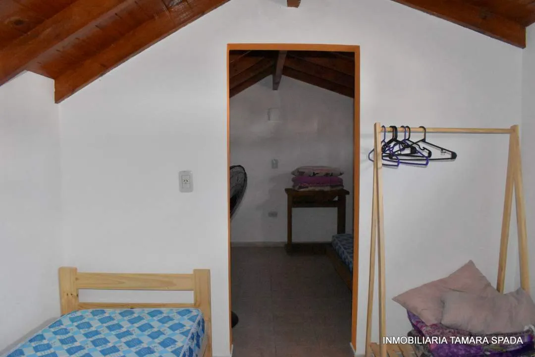DUPLEX EN AVENIDA