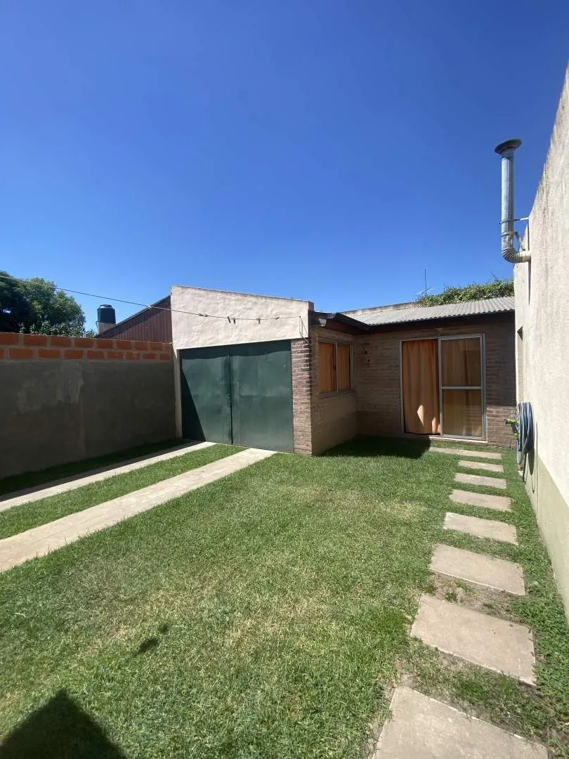 CASA APTA DESTINO COMERCIAL SOBRE AV. LIBERTADOR, GENERAL RODRIGUEZ