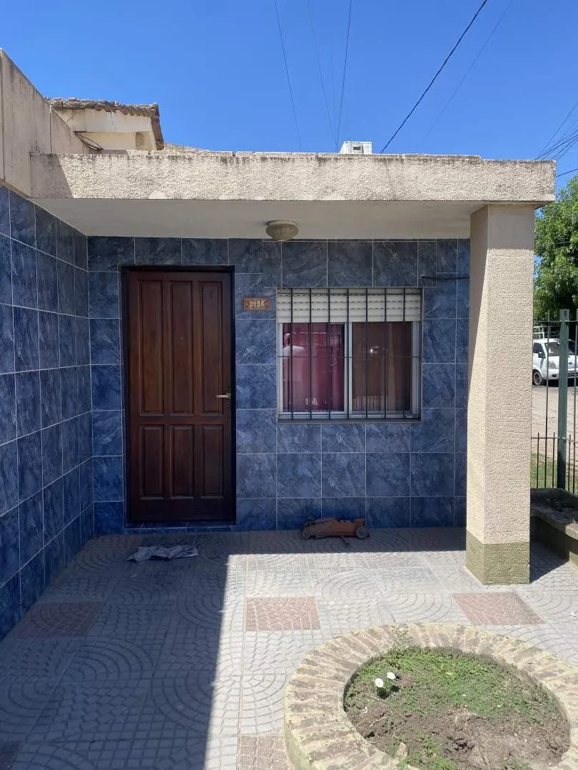 CASA APTA DESTINO COMERCIAL SOBRE AV. LIBERTADOR, GENERAL RODRIGUEZ