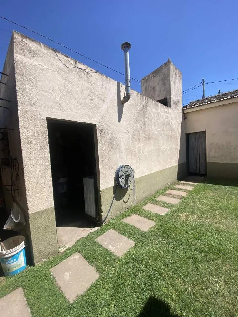 CASA APTA DESTINO COMERCIAL SOBRE AV. LIBERTADOR, GENERAL RODRIGUEZ