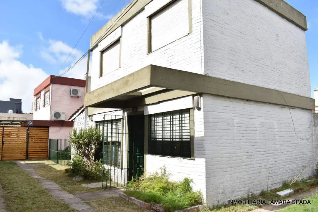 DUPLEX CENTRICO A METROS DE AV. 32
