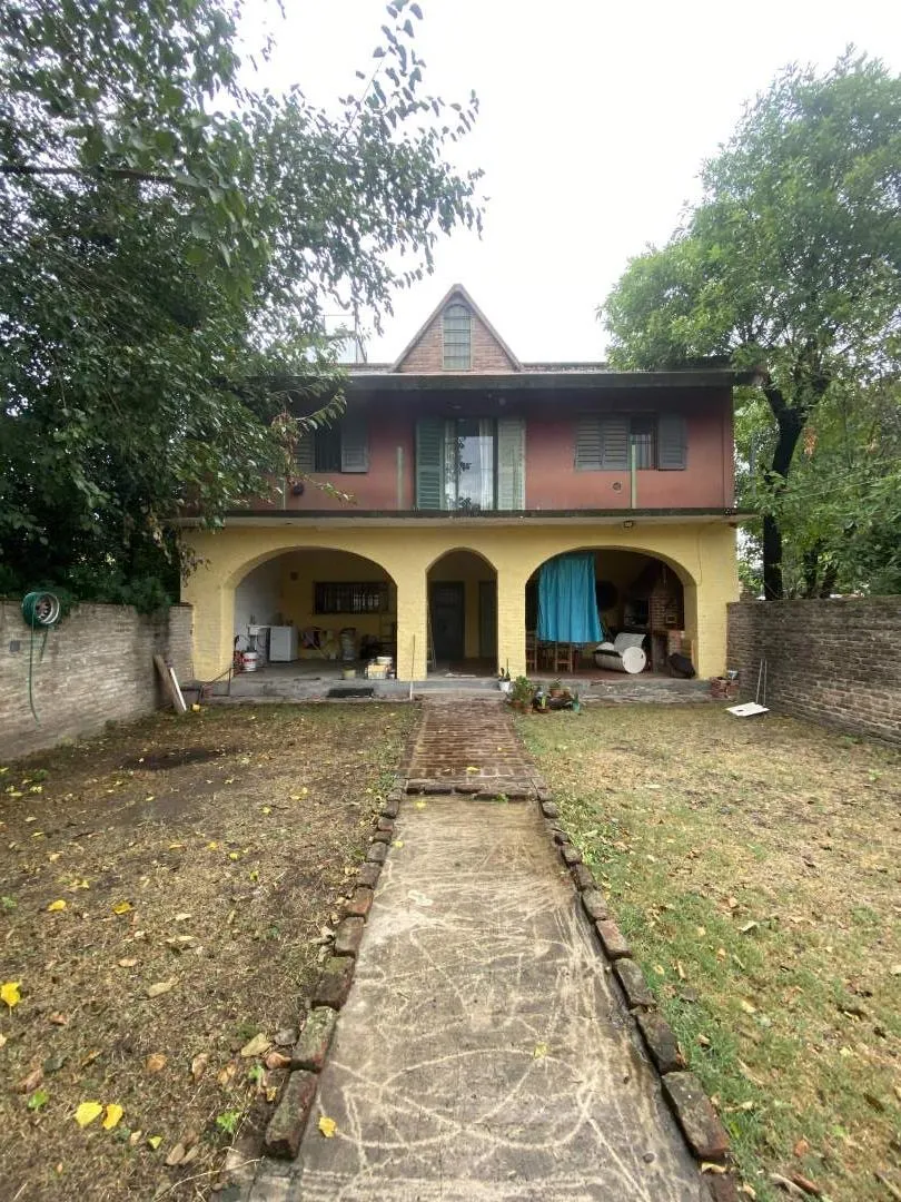 Casa en Venta en Paso del Rey, Moreno