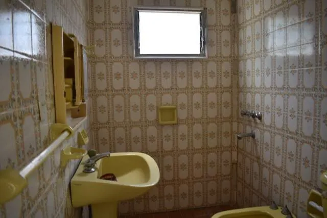 CASA Y DEPARTAMENTO DE DOS AMBIENTES