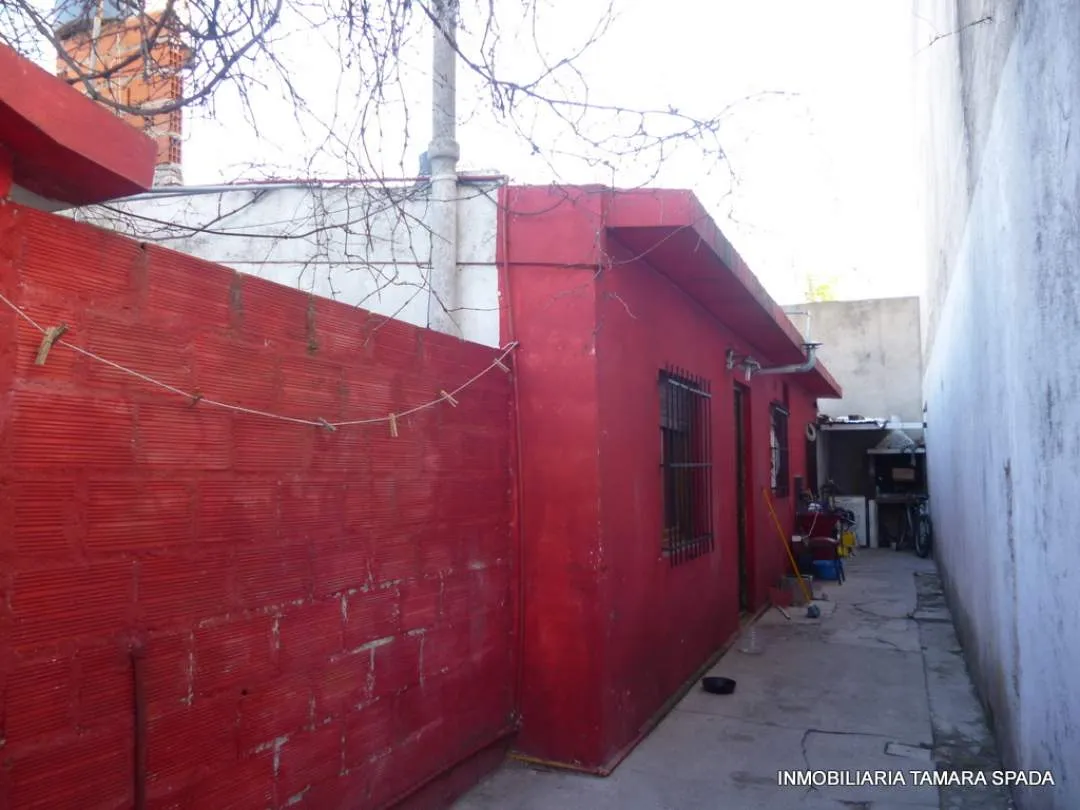 CHALET UNIDAD FUNCIONAL Y DOS MONOAMBIENTES