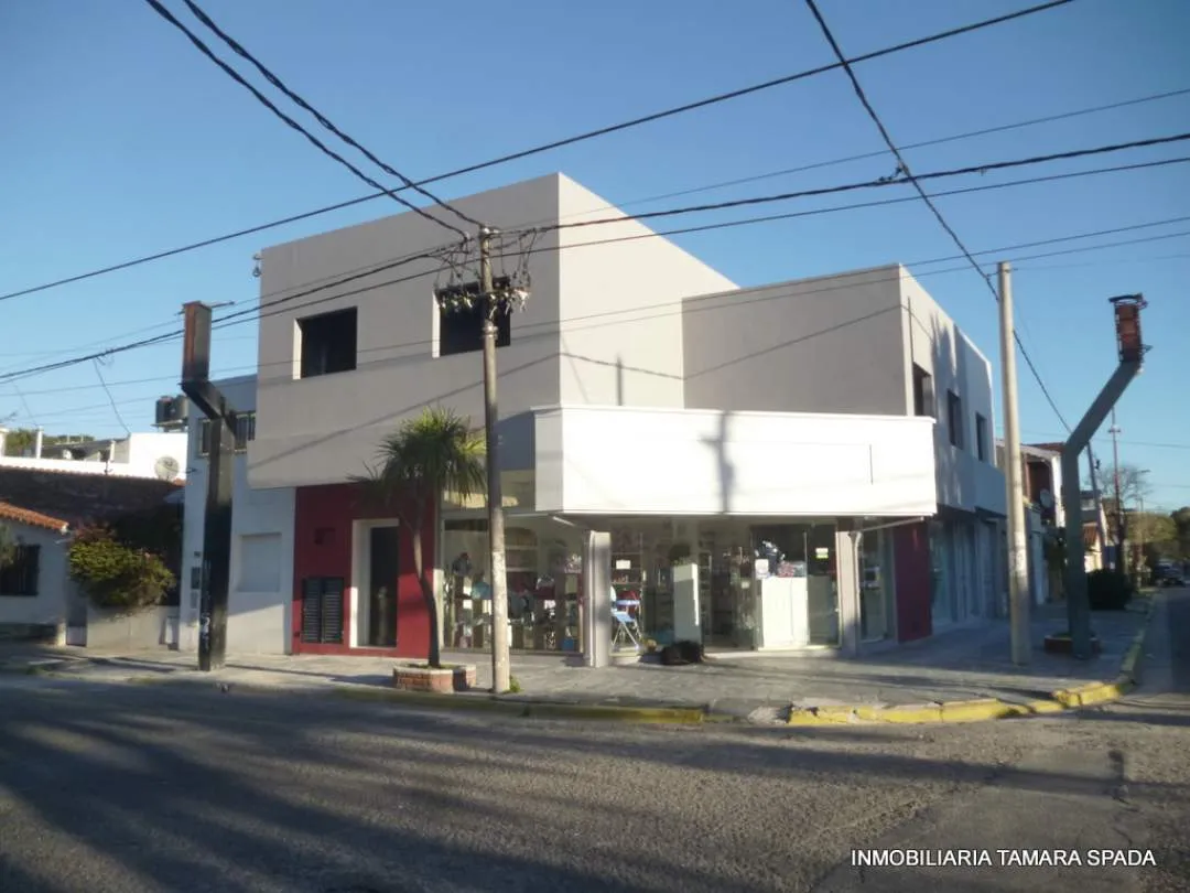 2 LOCALES + 2 DPTOS