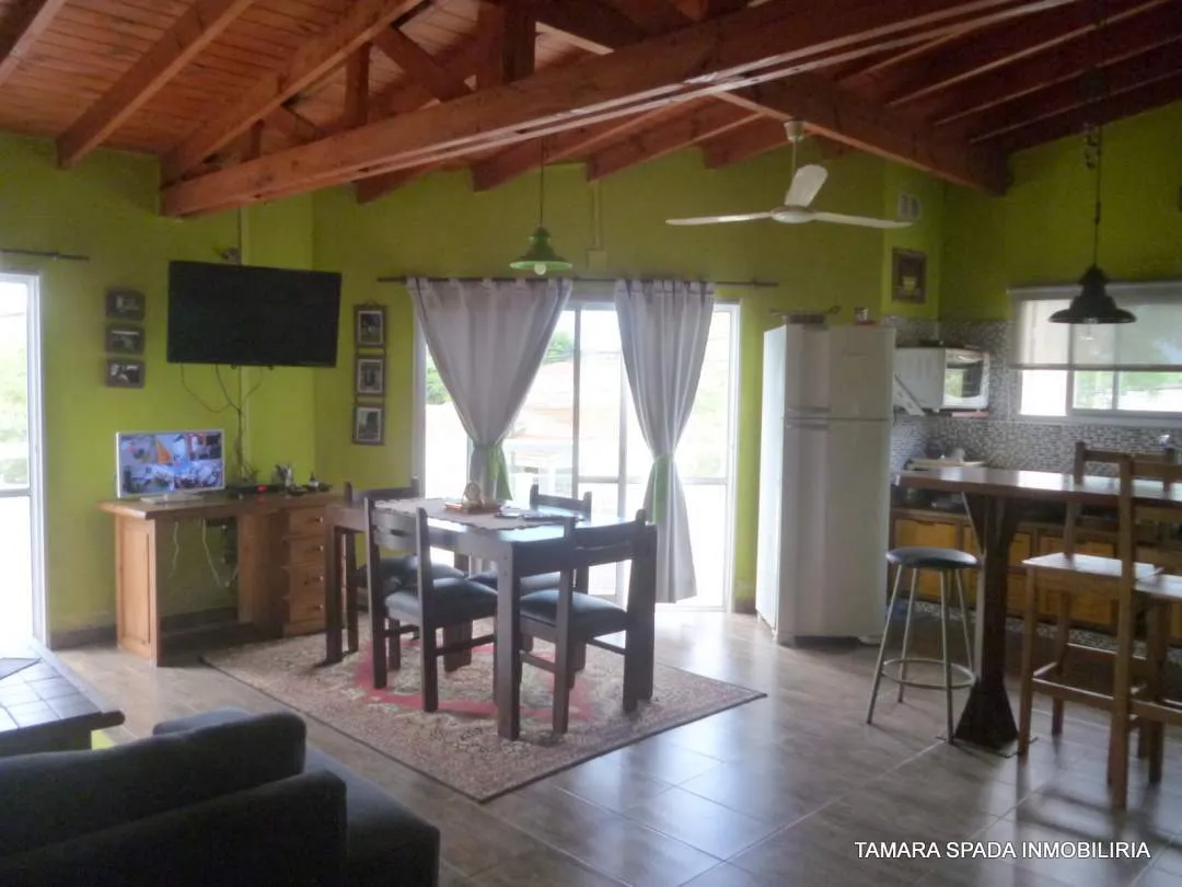 LOCAL CON VIVIENDA SOBRE AV 33