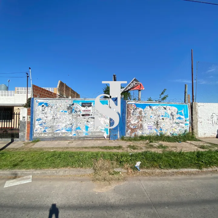 Terreno en la Matanza, Villa Luzuriaga de 380 m2 totales.