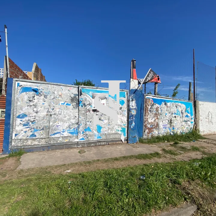 Terreno en la Matanza, Villa Luzuriaga de 380 m2 totales.
