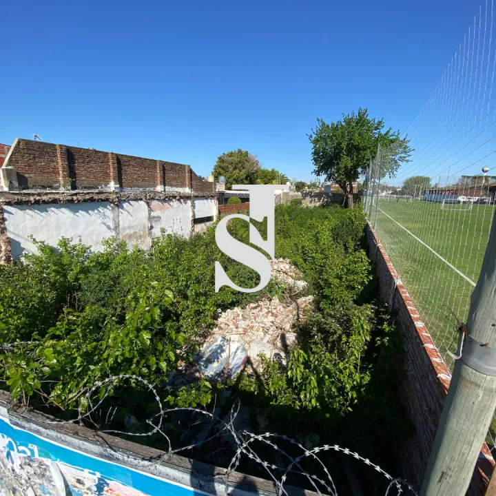 Terreno en la Matanza, Villa Luzuriaga de 380 m2 totales.