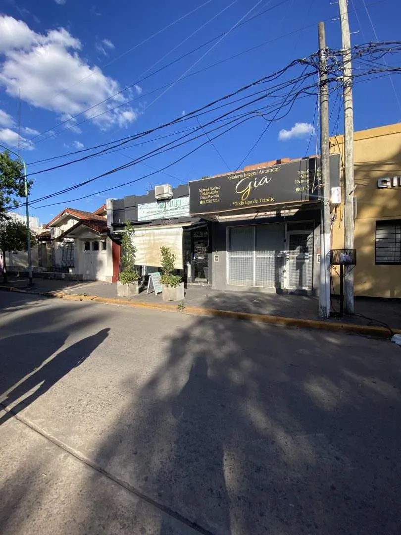 Venta de  locales Comerciales y departamentos en el Centro de General Rodriguez