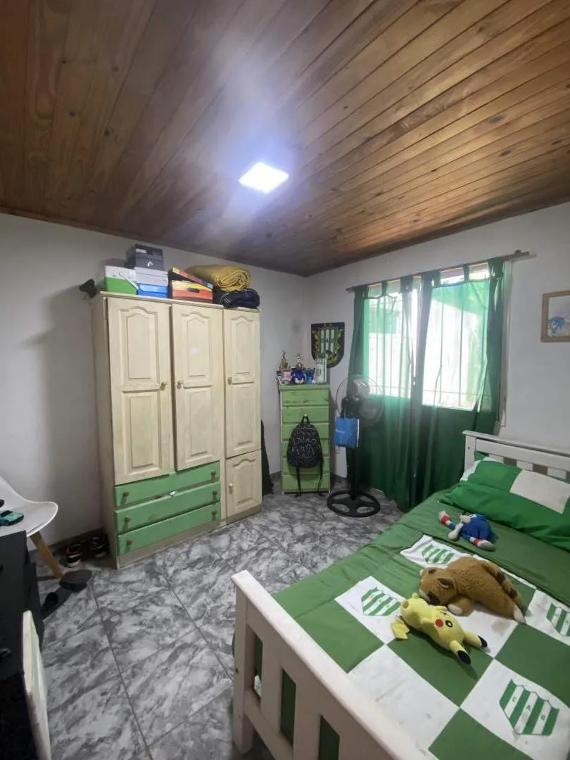Casa Venta en Barrio Los Viveros, General Rodriguez