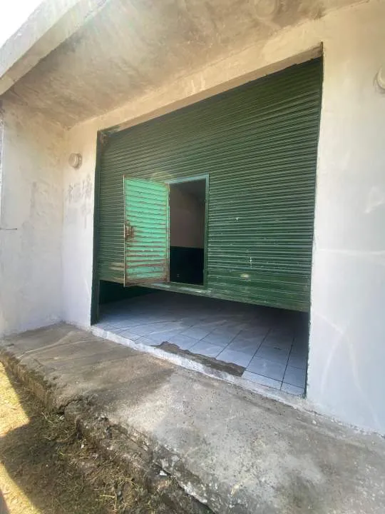 Terreno con Local Comercial en Gral. Rodriguez