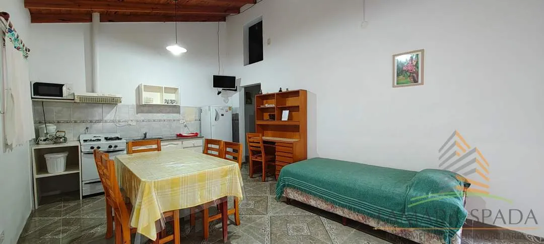 SEIS UNIDADES EN BLOCK EN EL CENTRO DE MAR DEL TUYÚ