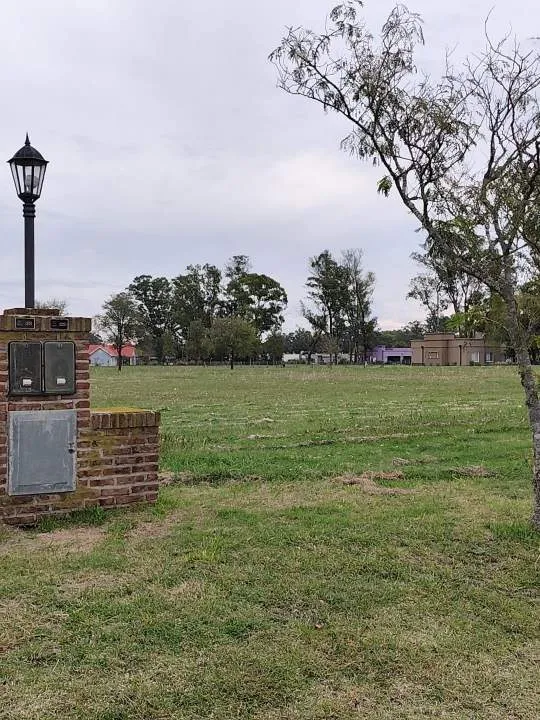 TERRENO DE 2000 M2 EN CLUB DE CAMPO LA ASUNCION, LUJAN