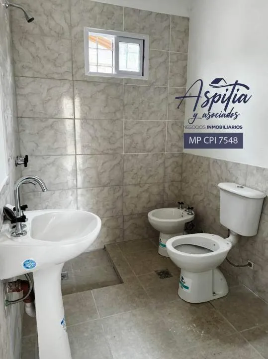 VENTA Casa a estrenar 2 dormitorios – pileta – COMUNA SAN ROQUE