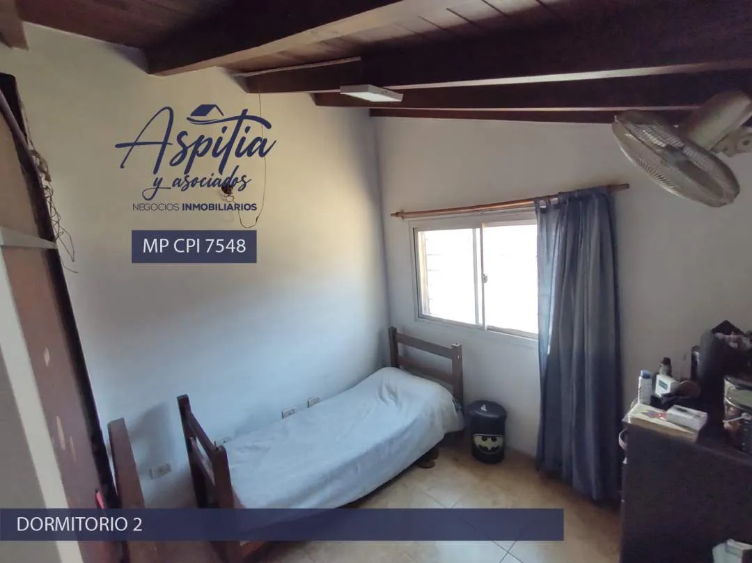 VENTA Hermosa Casa de tres dormitorios con cochera y patio en Nuevo Poeta Lugones
