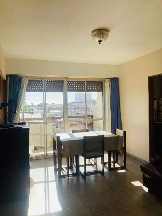 DEPTO 2 AMBIENTES CENTRICO-RESERVADO .-