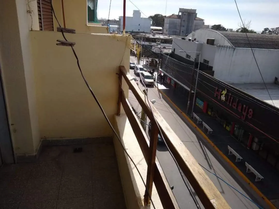 DEPTO 2 AMBIENTES CENTRICO-RESERVADO .-