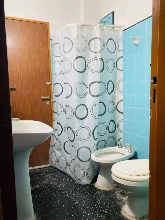 DEPTO 2 AMBIENTES CENTRICO-RESERVADO .-