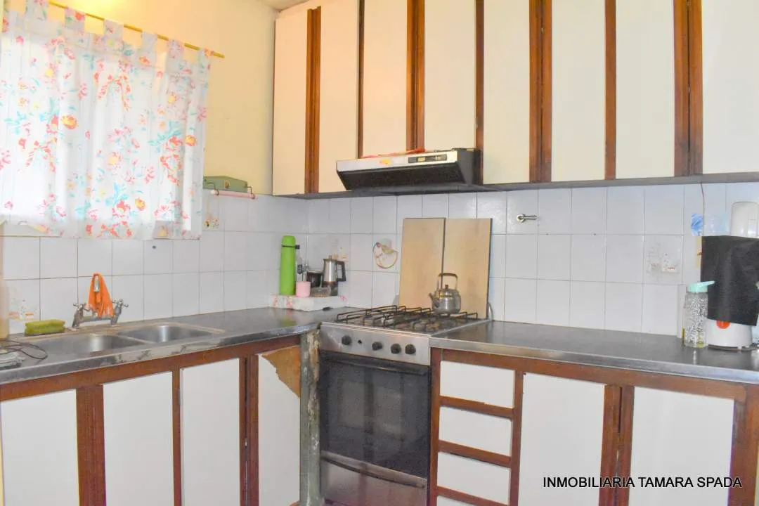 CASA CON PILETA EN BARRIO PARQUE GOLF