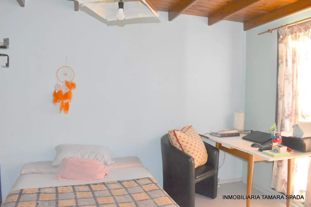 CASA CON PILETA EN BARRIO PARQUE GOLF