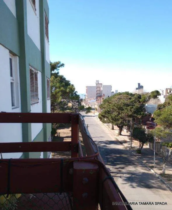 DEPARTAMENTO SOBRE EL MONTE A METROS DEL MAR