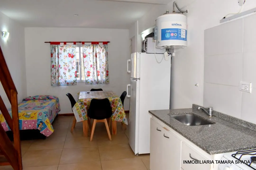 DUPLEX A DOS CUADRAS DEL MAR