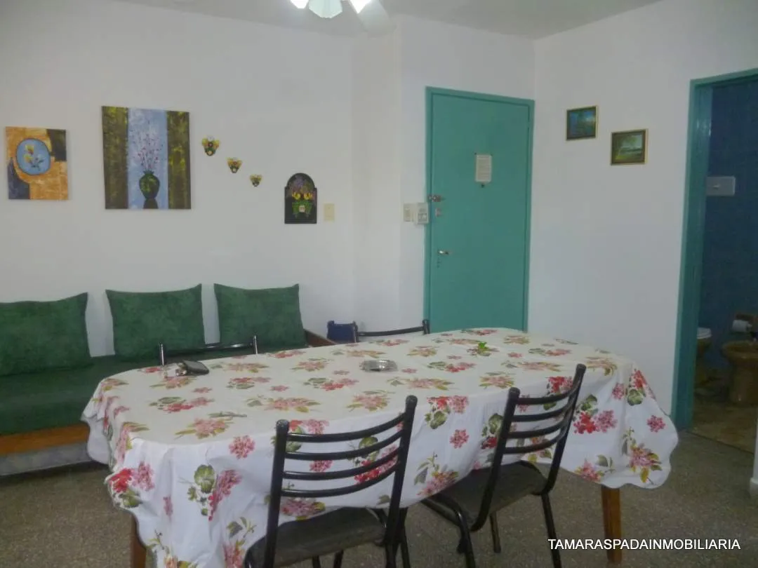 DEPARTAMENTO A SOLO UNA CUADRA DEL CENTRO