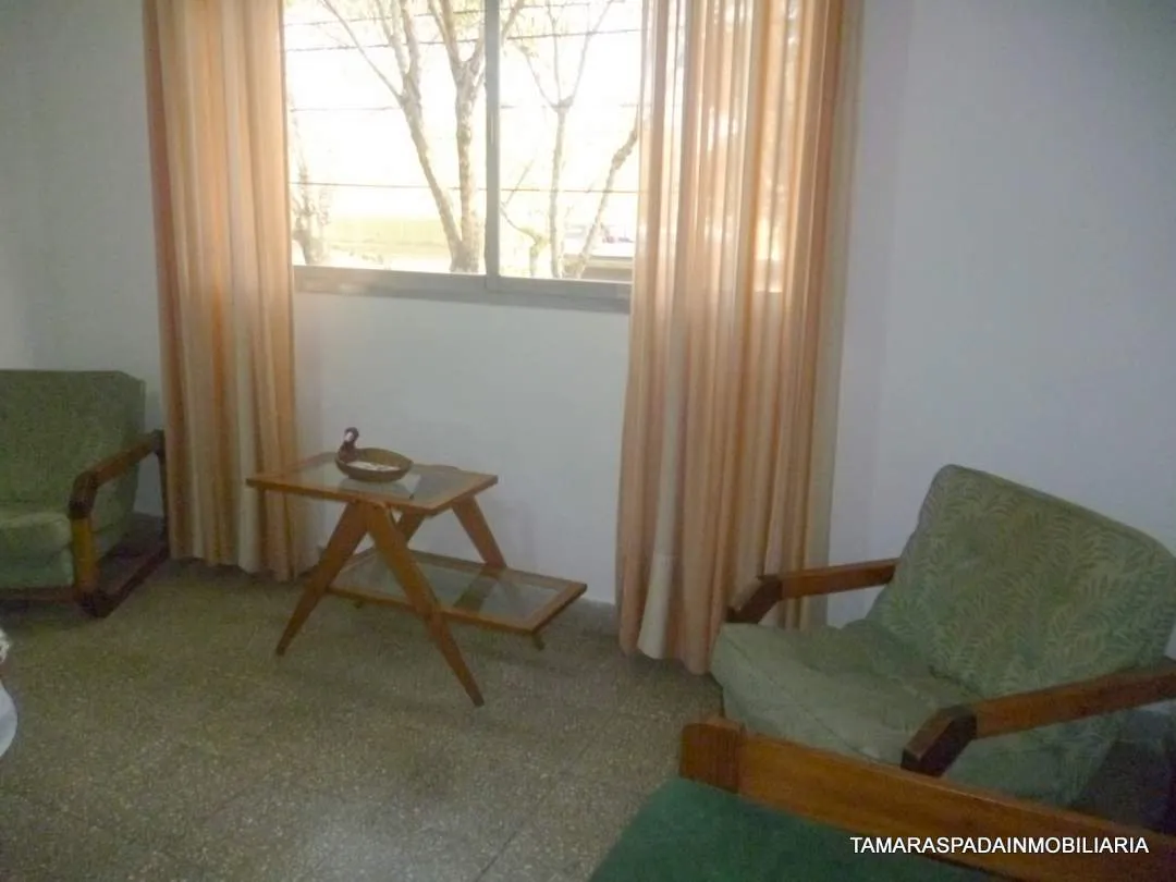 DEPARTAMENTO A SOLO UNA CUADRA DEL CENTRO