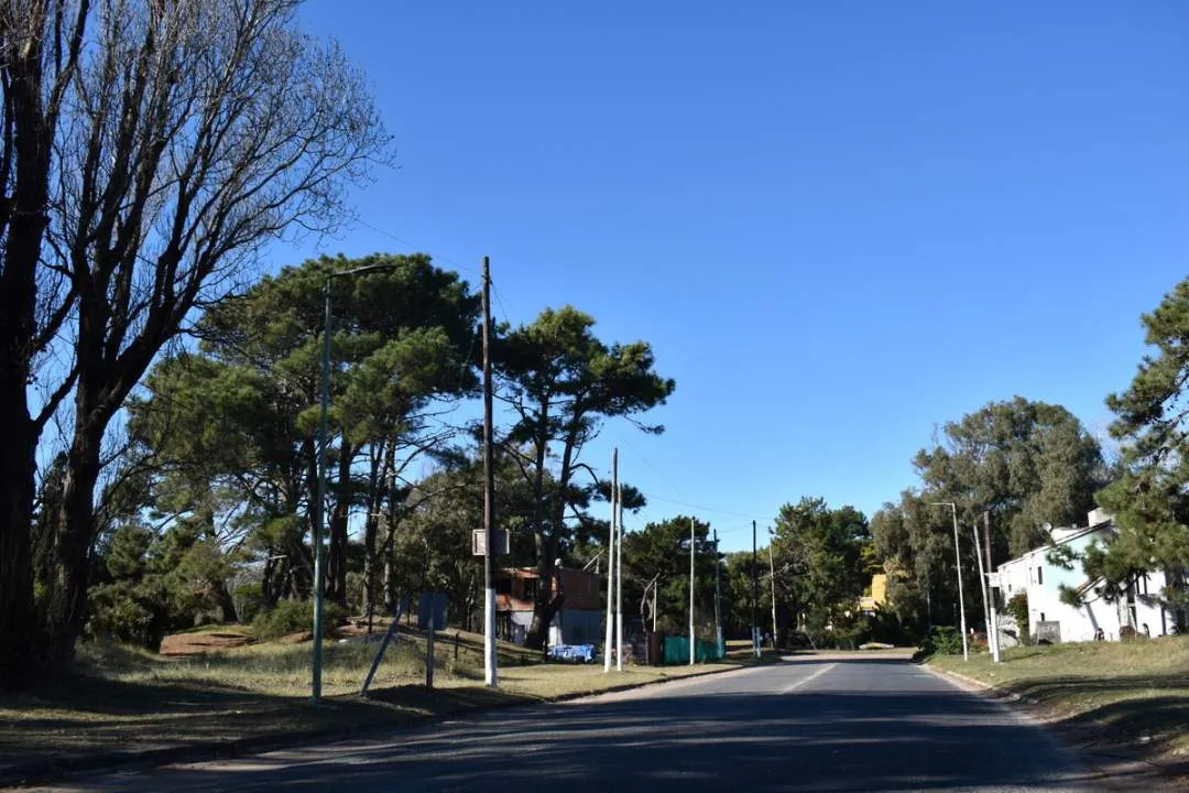 LOTES EN AV. 7 ESQUINA MENDOZA A 200 METROS DEL MAR