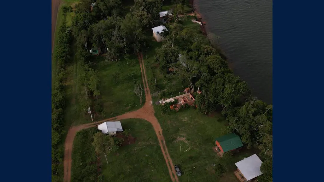 Terreno frente al Río Uruguay en country Portal del Rio.