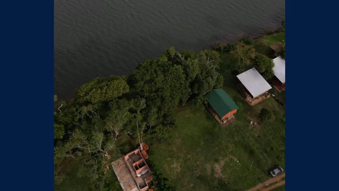 Terreno frente al Río Uruguay en country Portal del Rio.