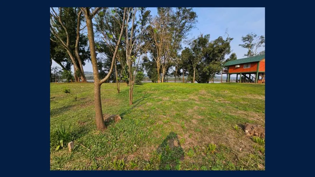 Terreno frente al Río Uruguay en country Portal del Rio.