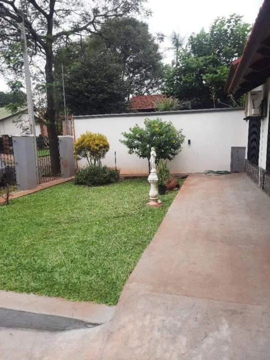 ¡Casa Amplia y Bien Ubicada en Oberá!