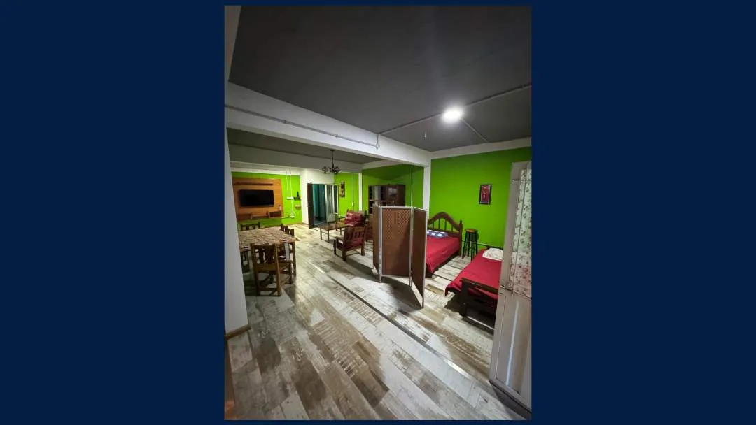 Casa en 2 Plantas y Local Comercial