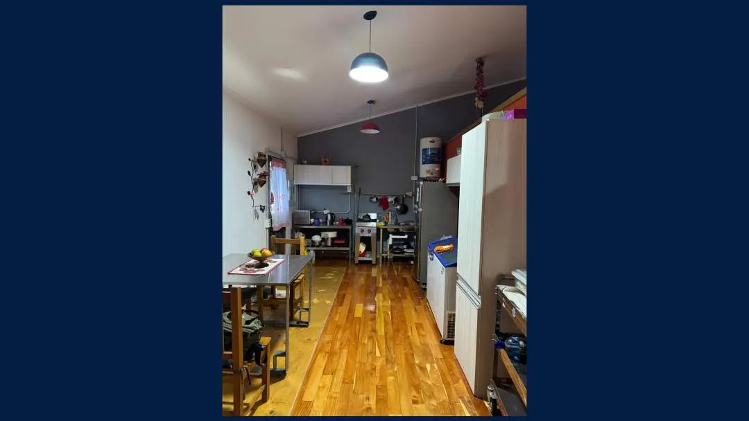 Casa en 2 Plantas y Local Comercial