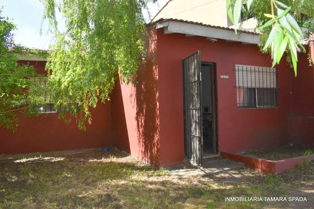 UNIDAD FUNCIONAL CON JARDÍN
