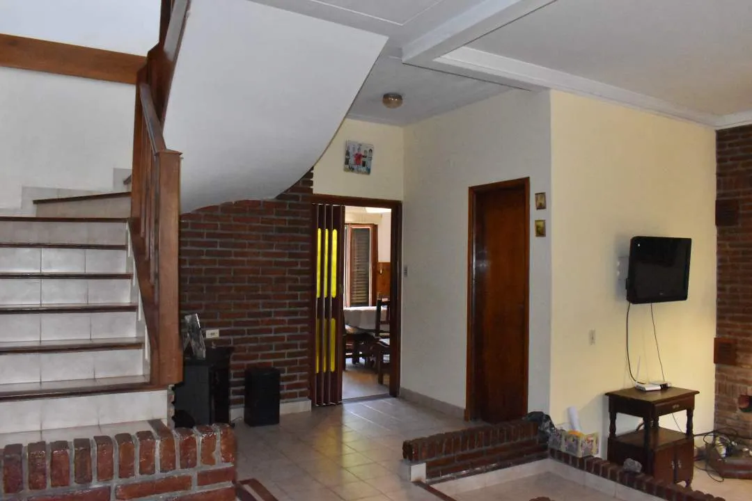 FINANCIA ACEPTA PERMUTA: CASA EN SANTA TERESITA SOBRE EL MONTE